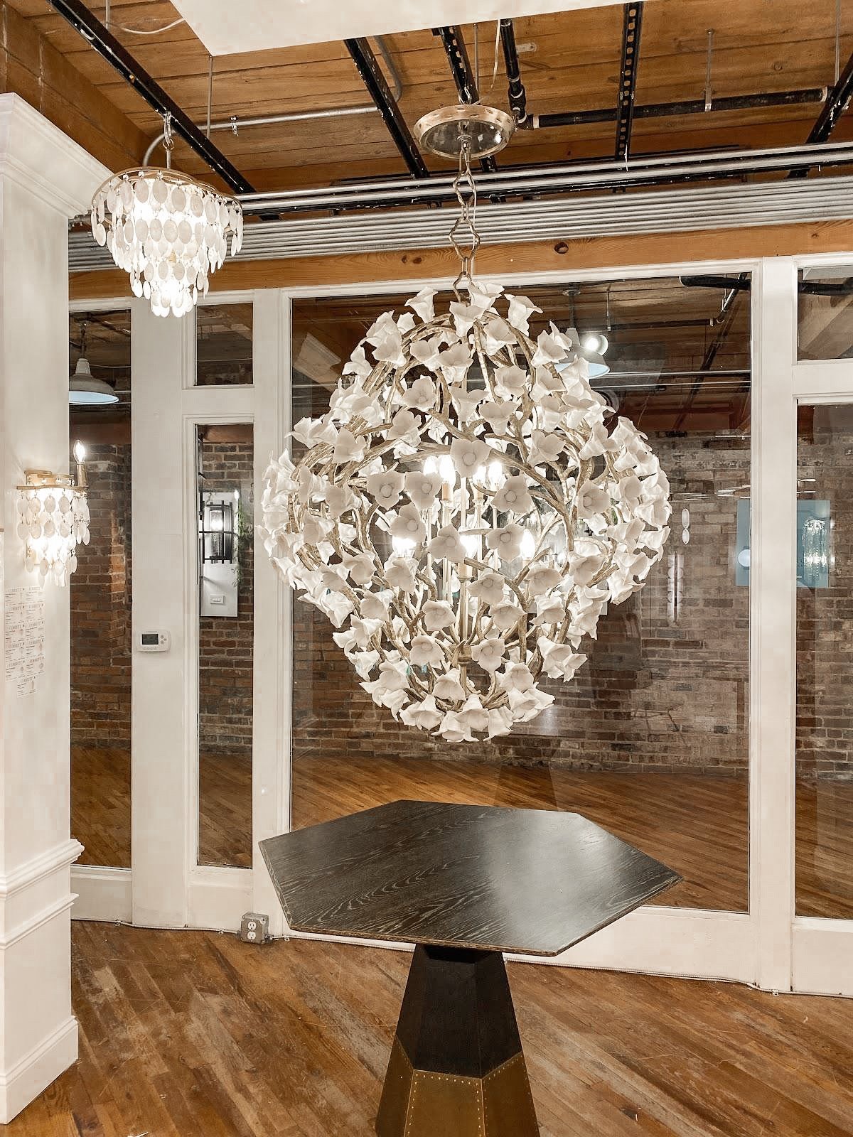 Modern Art Design Lily Ceramic Flower Chandelier for Low-ceiling-casivra-casivra