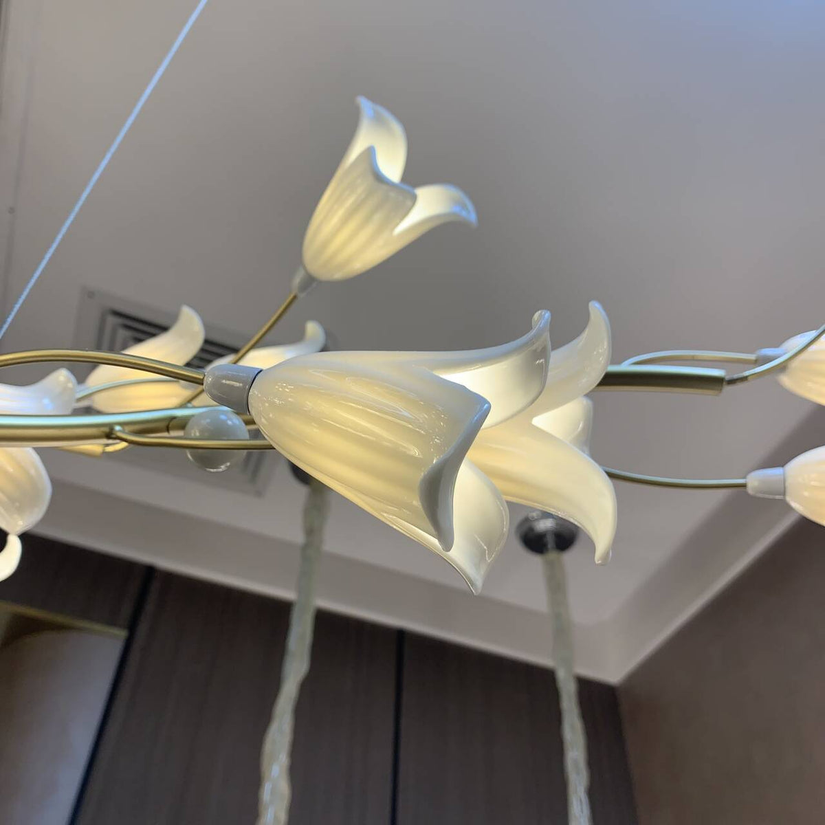 Modern Brass Branch Ceramics Flower Chandelier for Stylish Living Room Hotel and Restaurant - L110.24''*W30.7''/L280cm*W78cmWarm Lightcasivra