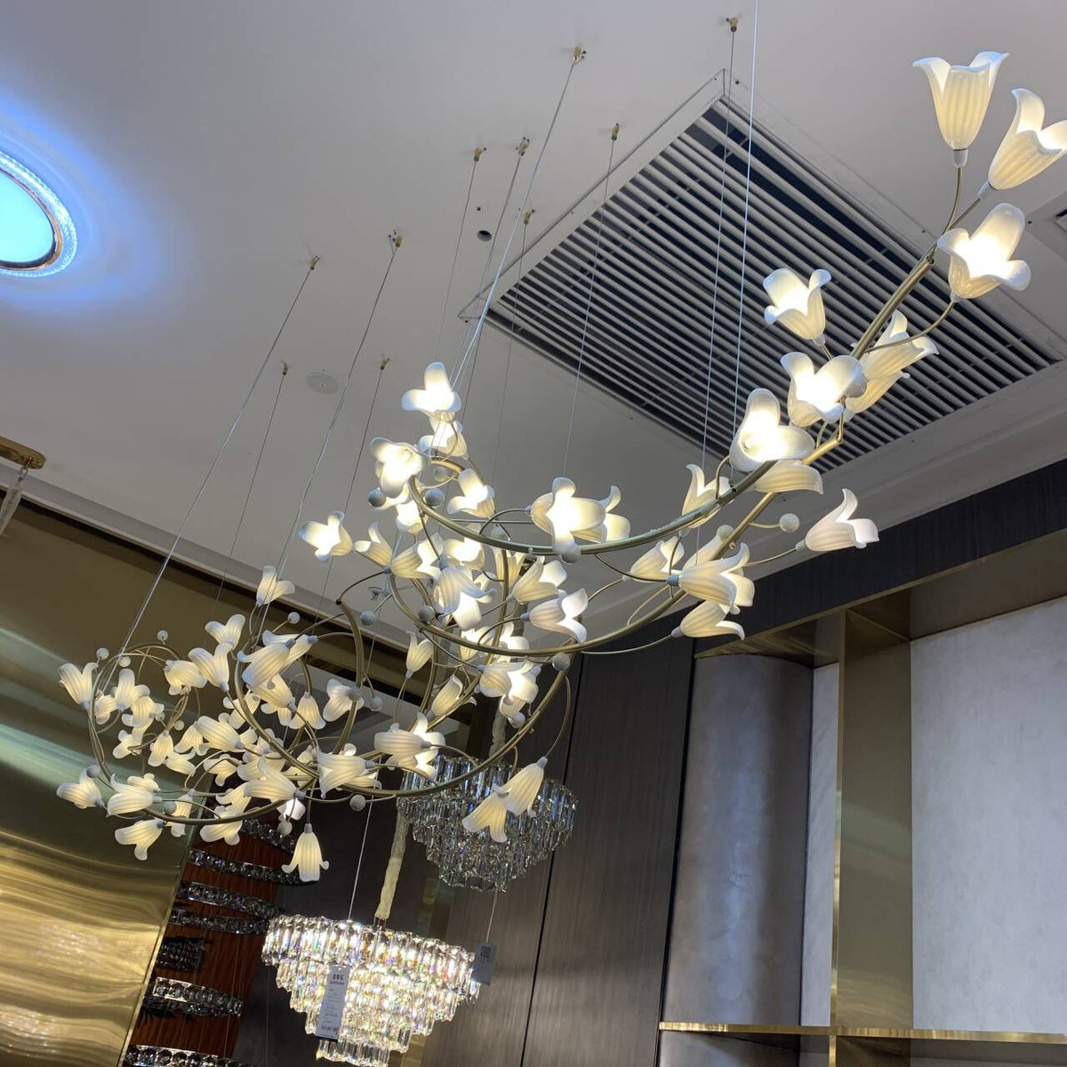 Modern Brass Branch Ceramics Flower Chandelier for Stylish Living Room Hotel and Restaurant - L110.24''*W30.7''/L280cm*W78cmWarm Lightcasivra