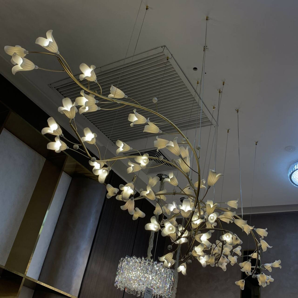 Modern Brass Branch Ceramics Flower Chandelier for Stylish Living Room Hotel and Restaurant - L110.24''*W30.7''/L280cm*W78cmWarm Lightcasivra