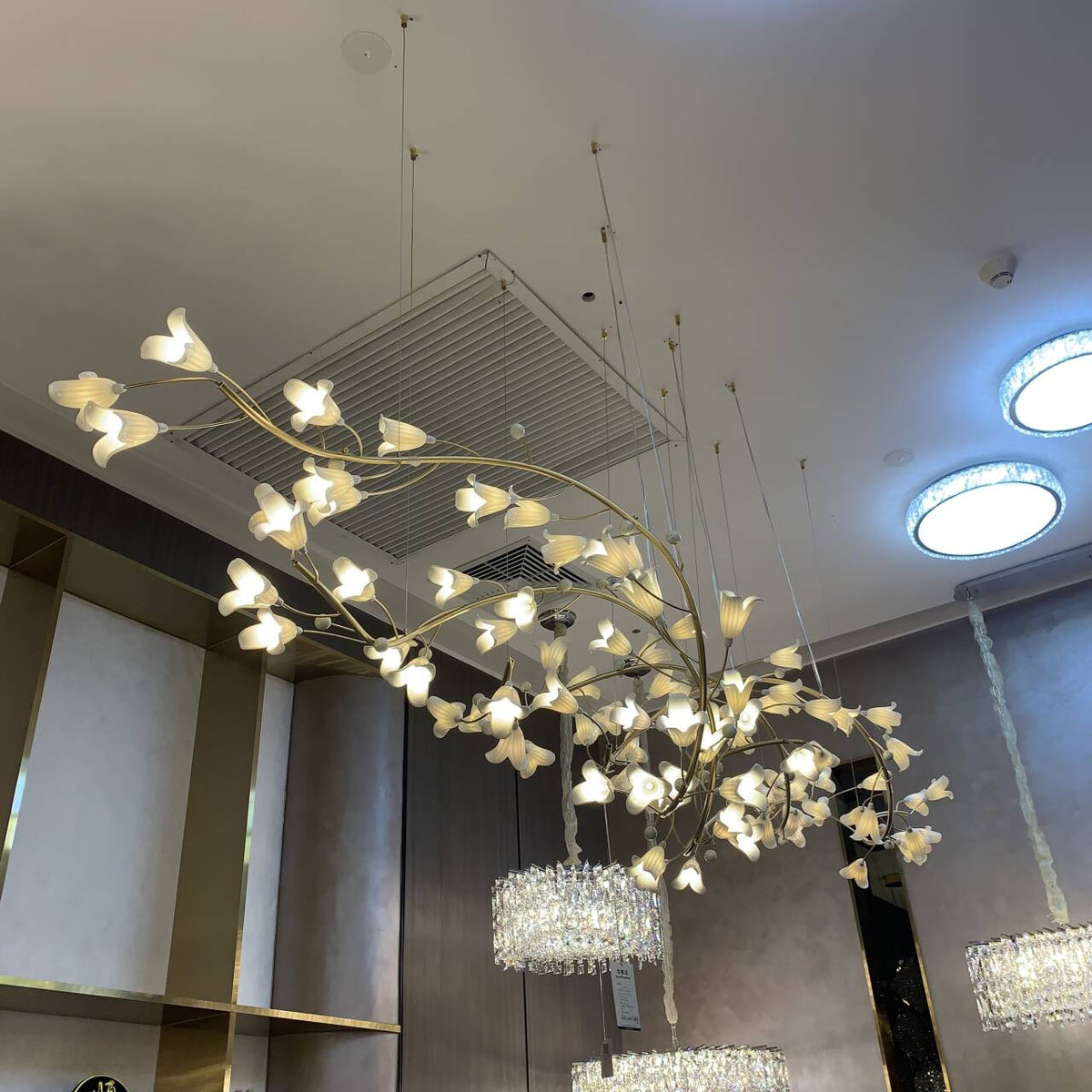 Modern Brass Branch Ceramics Flower Chandelier for Stylish Living Room Hotel and Restaurant - L110.24''*W30.7''/L280cm*W78cmWarm Lightcasivra