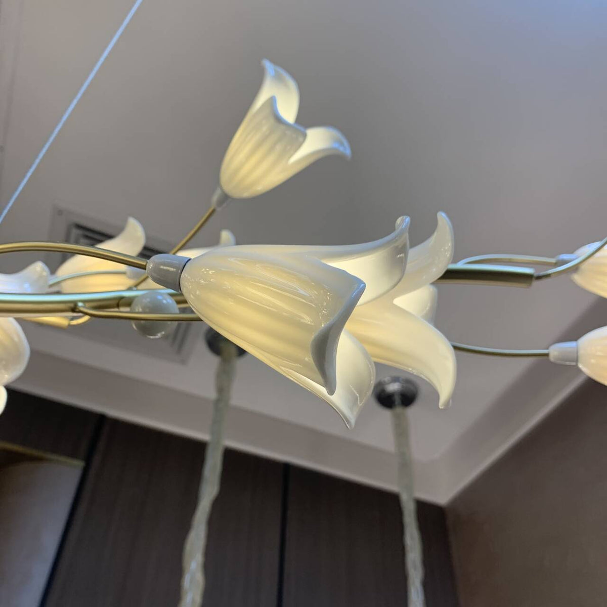 Modern Brass Branch Ceramics Flower Chandelier for Stylish Living Room Hotel and Restaurant - L110.24''*W30.7''/L280cm*W78cmWarm Lightcasivra
