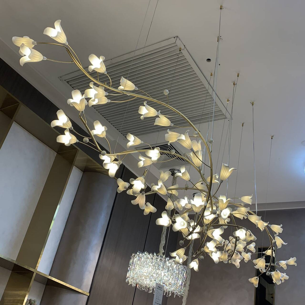 Modern Brass Branch Ceramics Flower Chandelier for Stylish Living Room Hotel and Restaurant - L110.24''*W30.7''/L280cm*W78cmWarm Lightcasivra