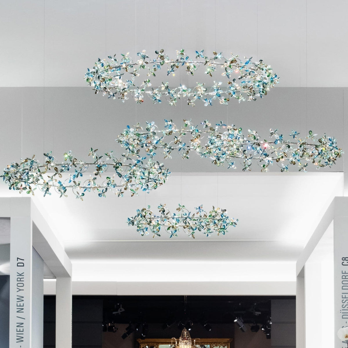 Modern Design Crystal Chandelier with Floral Crown Shape - 1 Ring/D31.5"*H118.1"Without CanopyWarm Lightcasivra