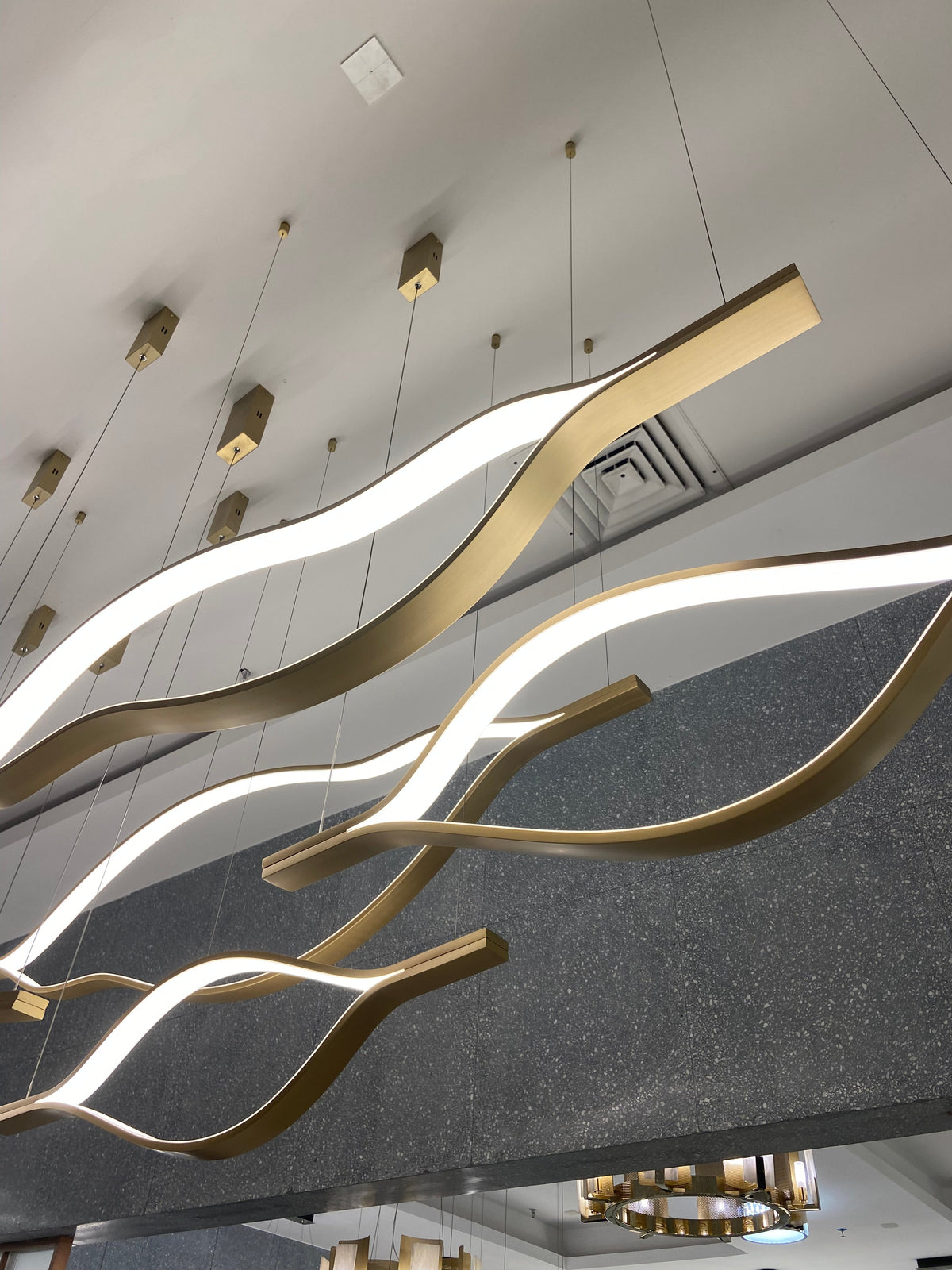 Modern Simple Brass Waving Chandelier for Living/Dining Room/Kitchen Island - L31.5"*W2.2"*H11.8"GoldWarm Lightcasivra