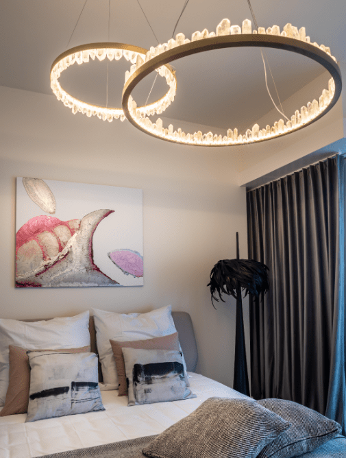 Modern Style Rings Brass & Natural Quartz Crystal Chandelier in Brass/Black Finish - 1 Tier / D23.6" * H4"BrassWarm Lightcasivra