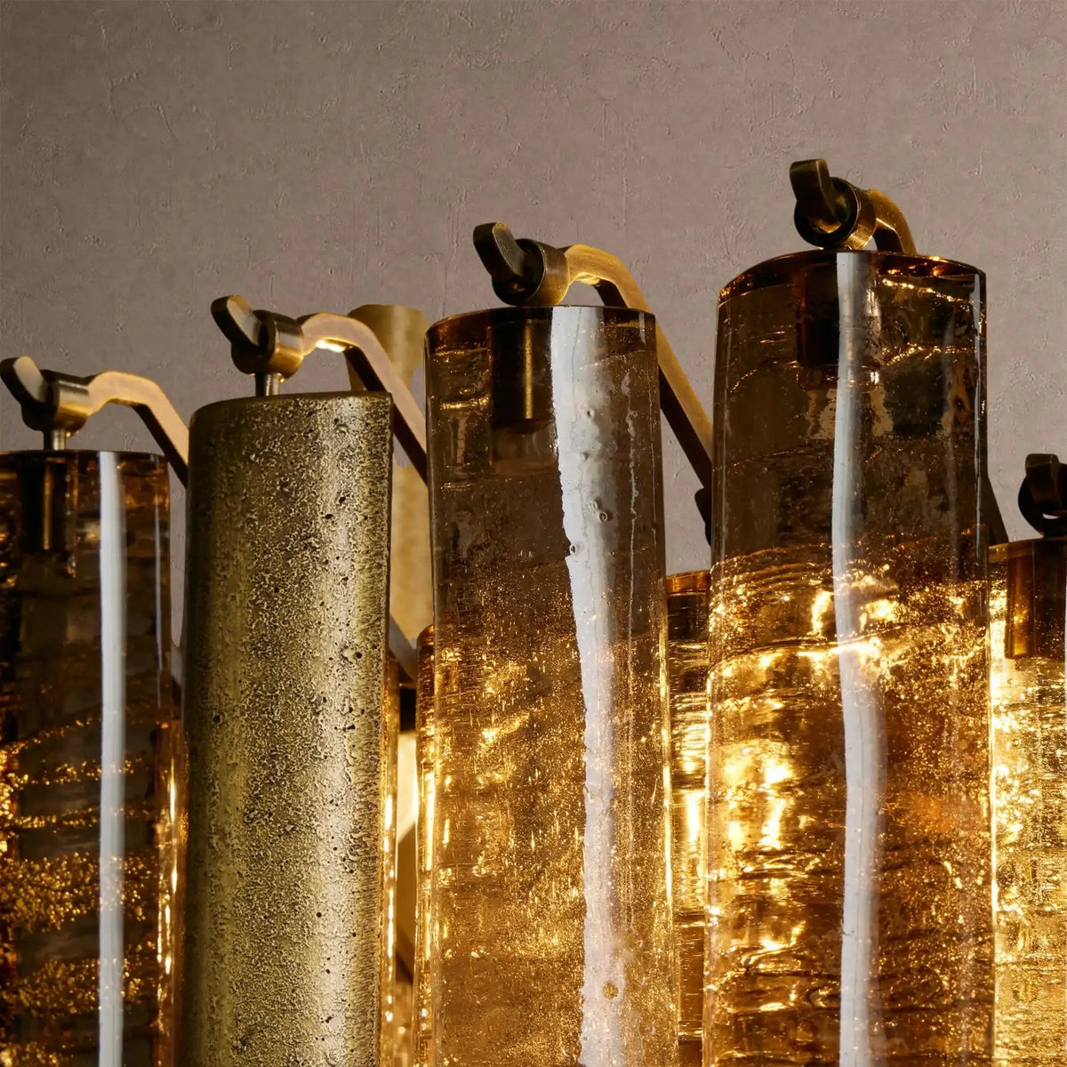 Nerina Linear Chandelier - Brasscasivra