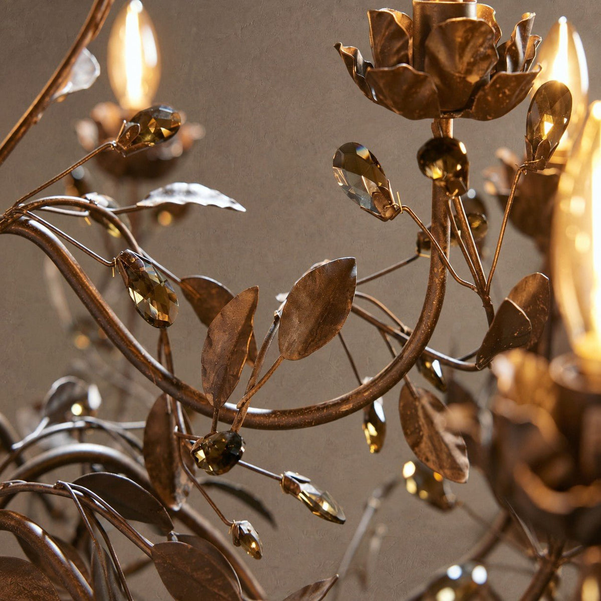 Noemi Round Chandelier - GOLD36"casivra