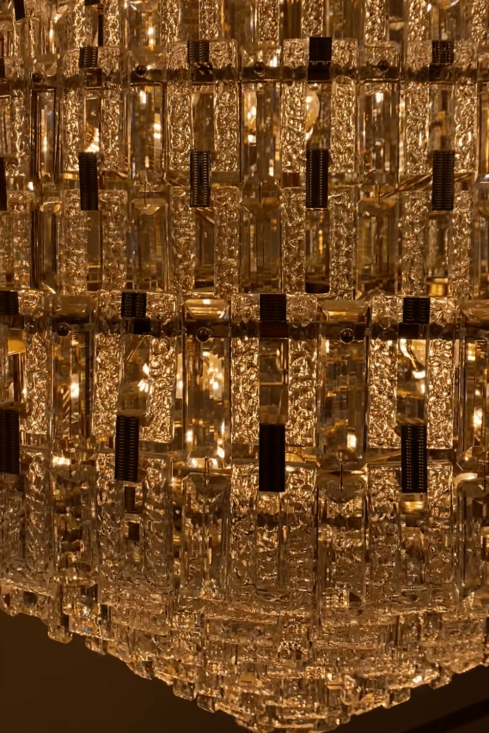 Oversized Multi - layers Honeycomb Luxury Crystal Chandelier in Gold Finish for Big Hallway/Foyer/Entryway - D31.5"*H47.2"/34 Lights/50.5kgWarm Lightcasivra