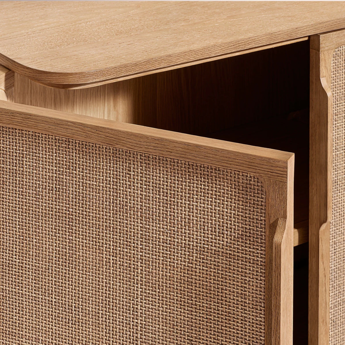 Treviso Media Console