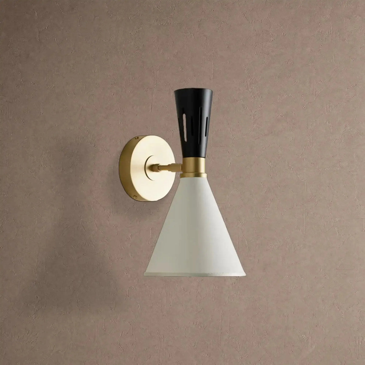 Rutland Wall Sconce - casivra