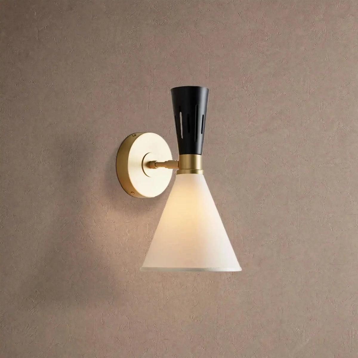 Rutland Wall Sconce - casivra