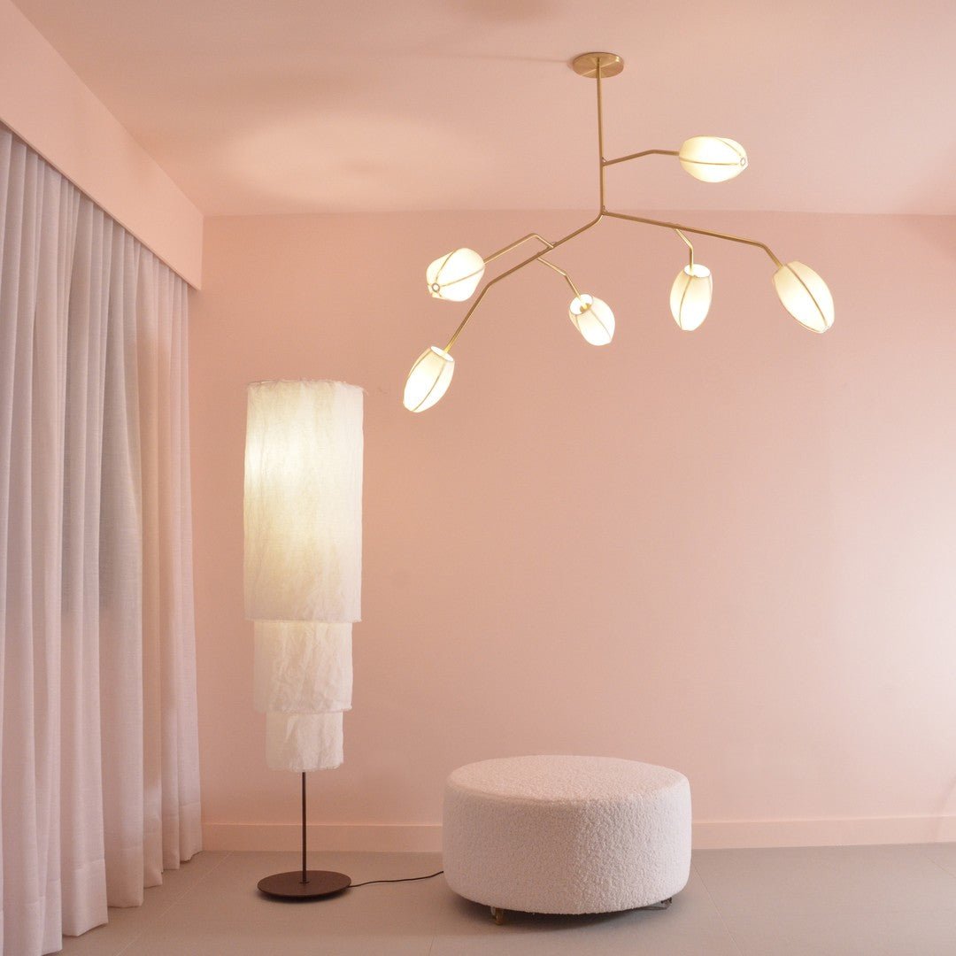 Sacura Chandelier - 6 lights L 49.2″ x W 39.4″ x H 43.3″Brass & Whitecasivra