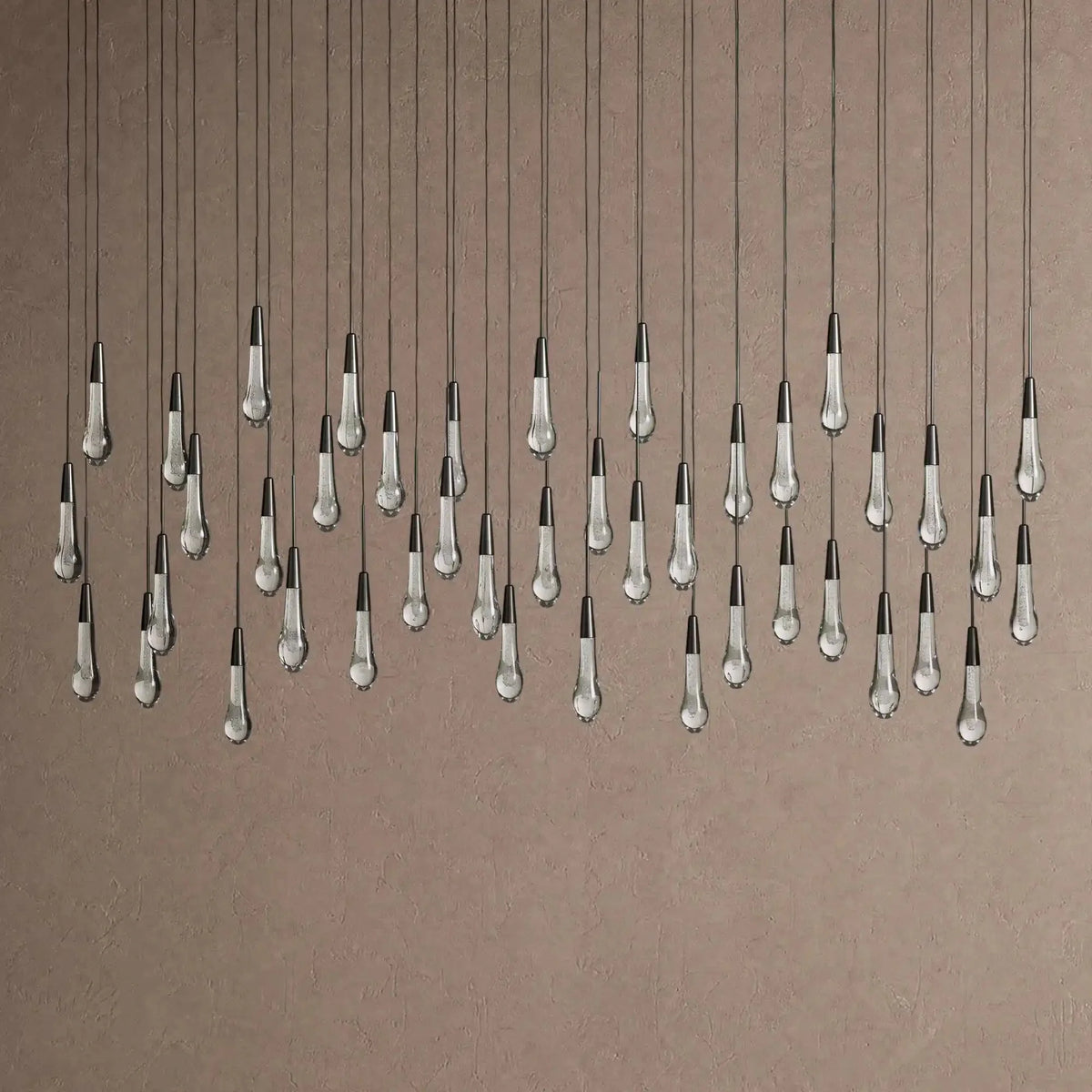 Soltaire Linear Chandelier - Raindrop Pendant Lighting - 70” 42-LightBlackcasivra