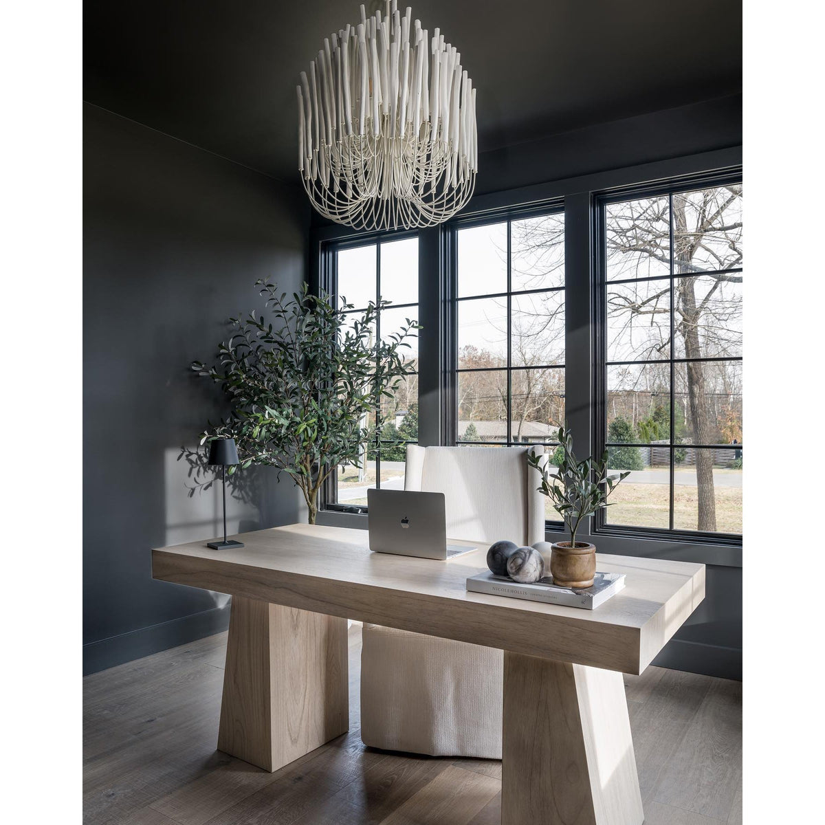 Swinton Tilda Chandelier - 6 Heads ∅ 20.9″ x H 29.9″Blackcasivra