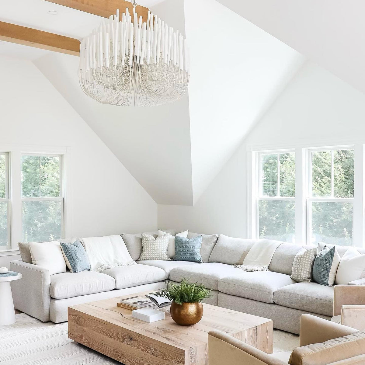 Swinton Tilda Chandelier - 12 Heads ∅ 31.5″ x H 39.4″Whitecasivra