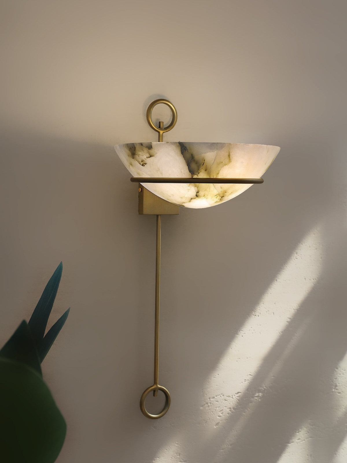 Tether Alabaster Wall Light - Diameter 10.2 in x H 21.7 inGold & Whitecasivra
