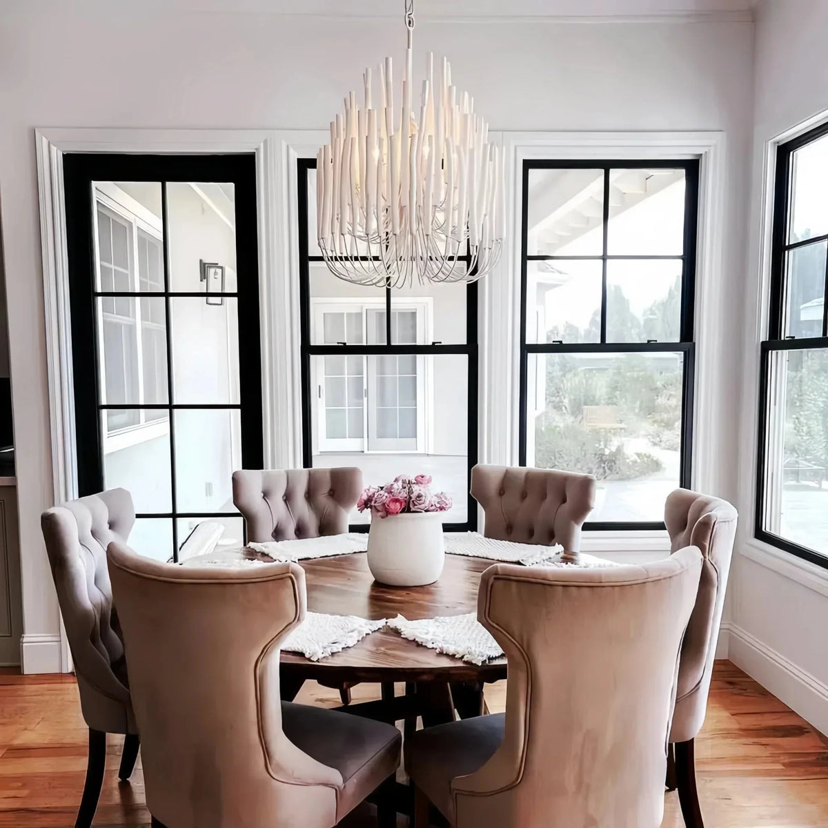 Tildalay Wide Chandelier 21" 36" - 36"Blackcasivra