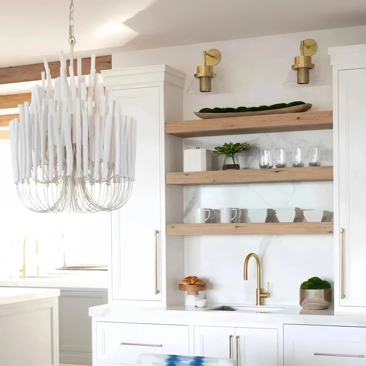 Tildalay Wide Chandelier 21" 36" - 36"Whitecasivra