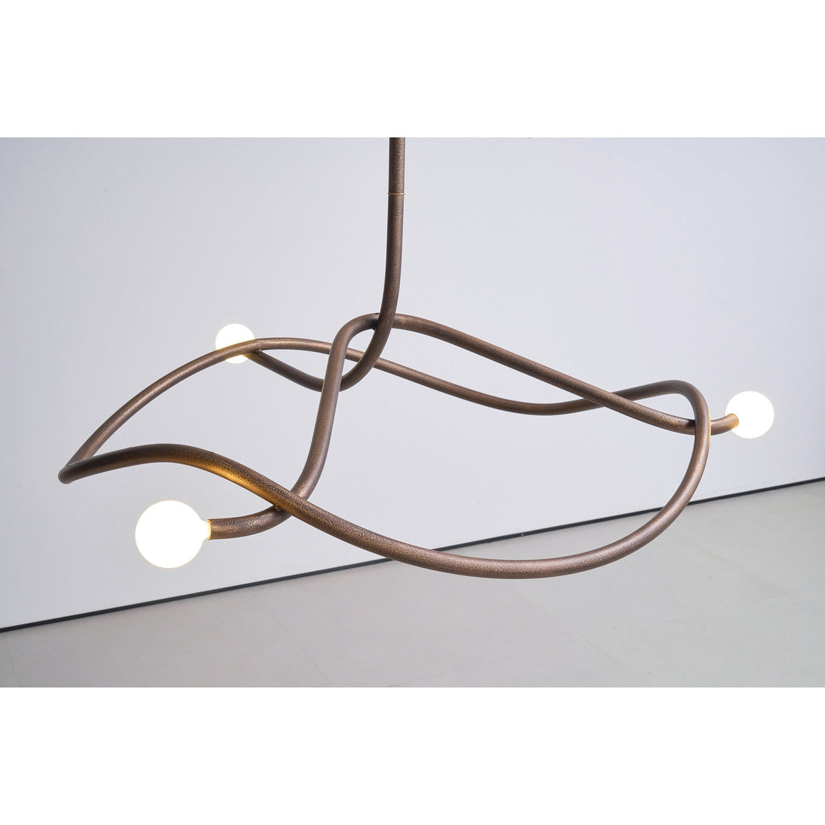 Tryst Chandelier - 3 lights ∅ 44.9″ x H 17.7″Antique Brasscasivra