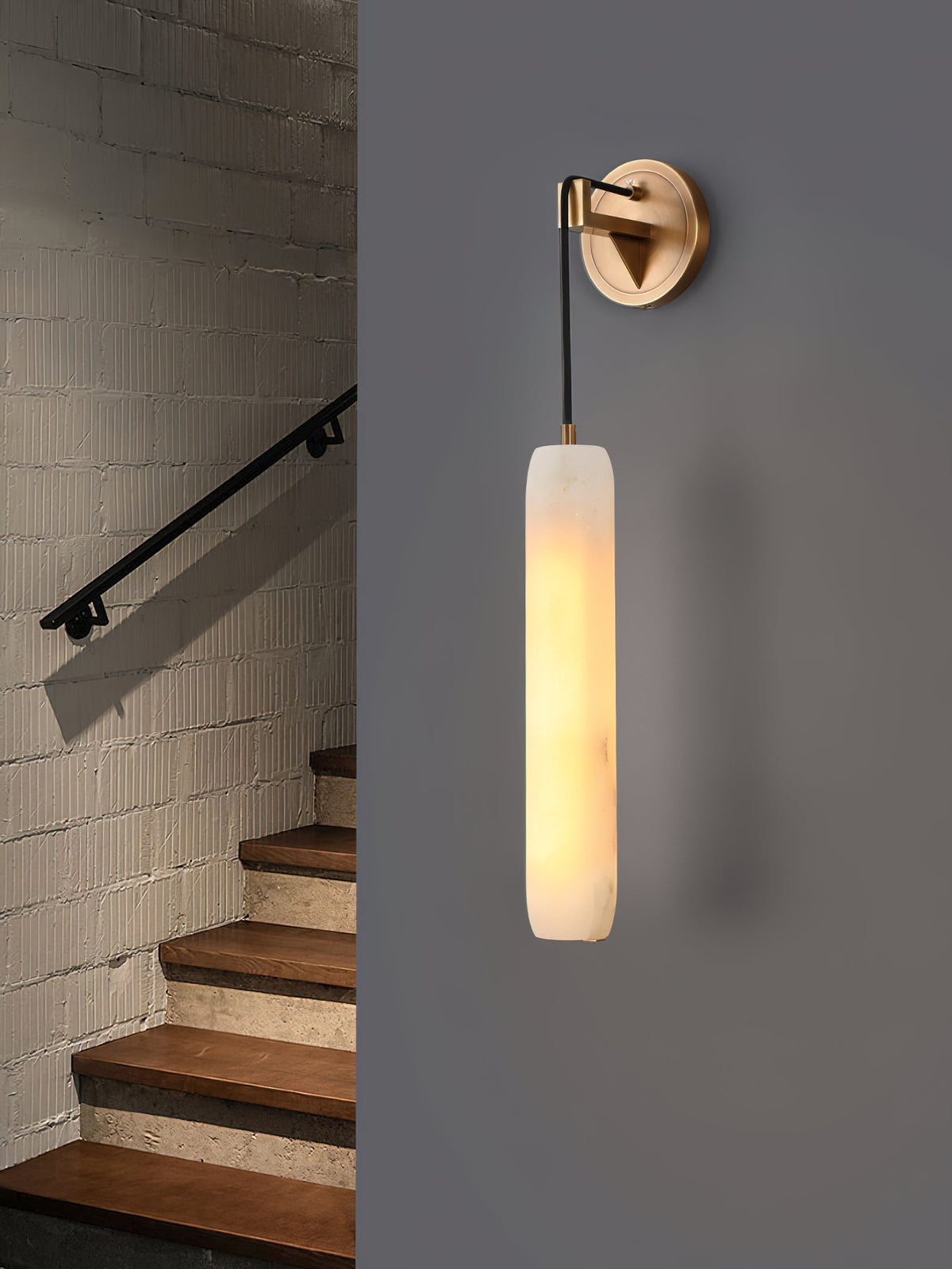 Wrenna Alabaster Flute Wall Lamp - D 7cm x H 38cm / ∅ 2.8″ x H 15″Brass＆White1 piececasivra