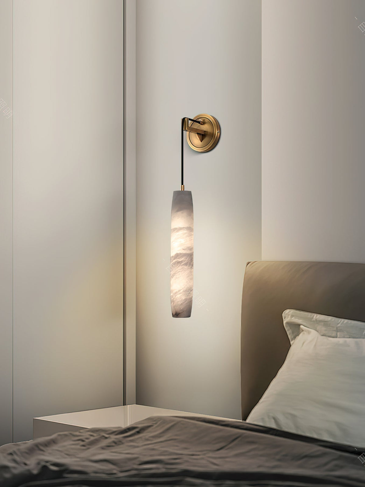 Wrenna Alabaster Flute Wall Lamp - D 7cm x H 38cm / ∅ 2.8″ x H 15″Brass＆White1 piececasivra